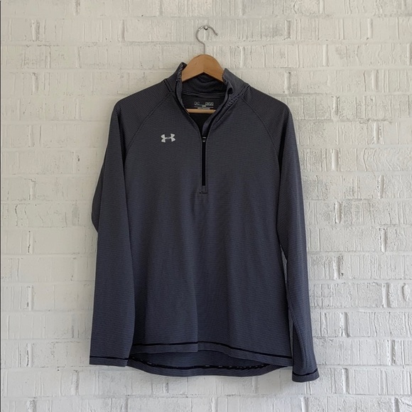 Under Armour Tops - ✳️Under Armour half zip long sleeve Good condition